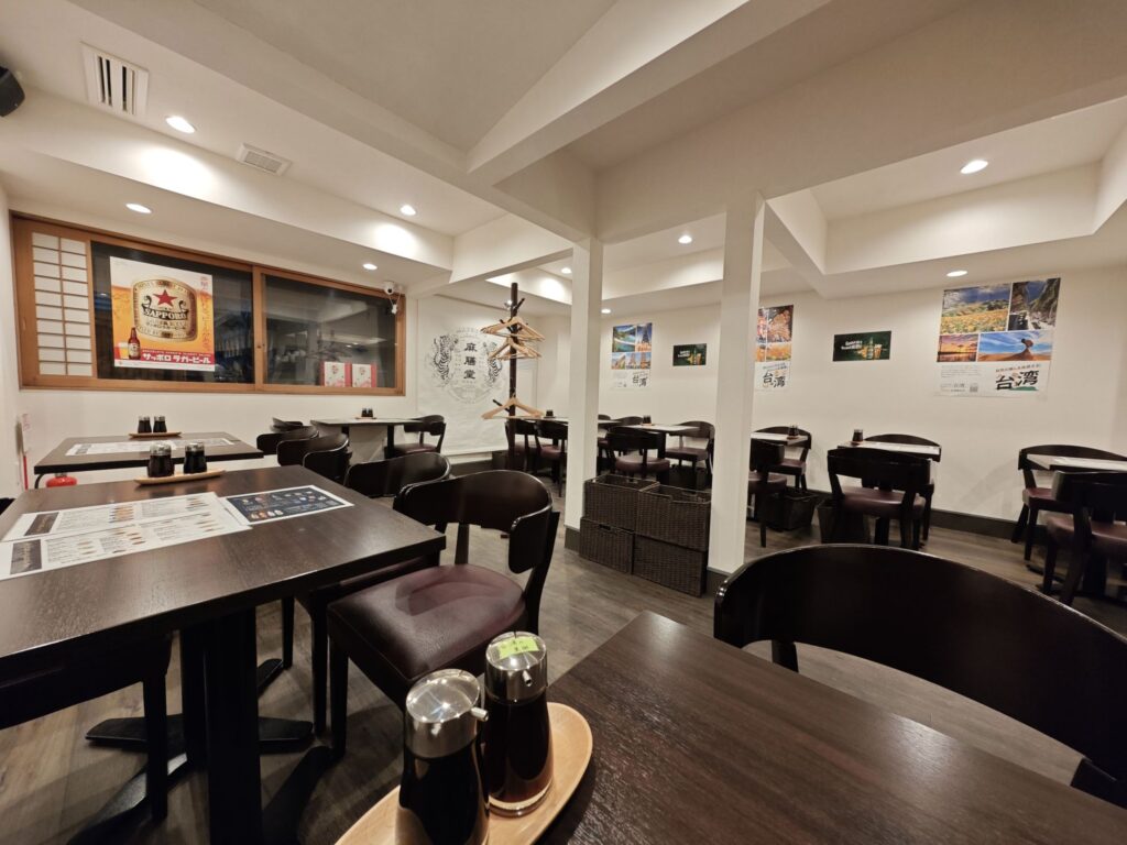 麻膳堂の店内