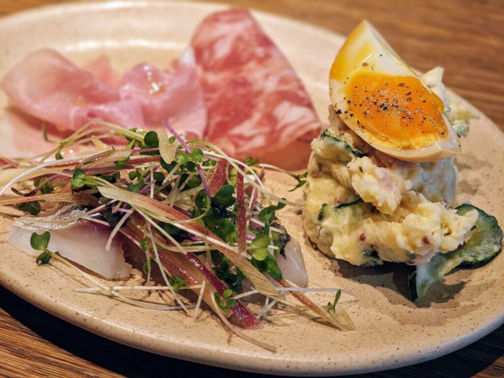 松陰神社前のPizzeria NeNeのタパス盛り合わせ