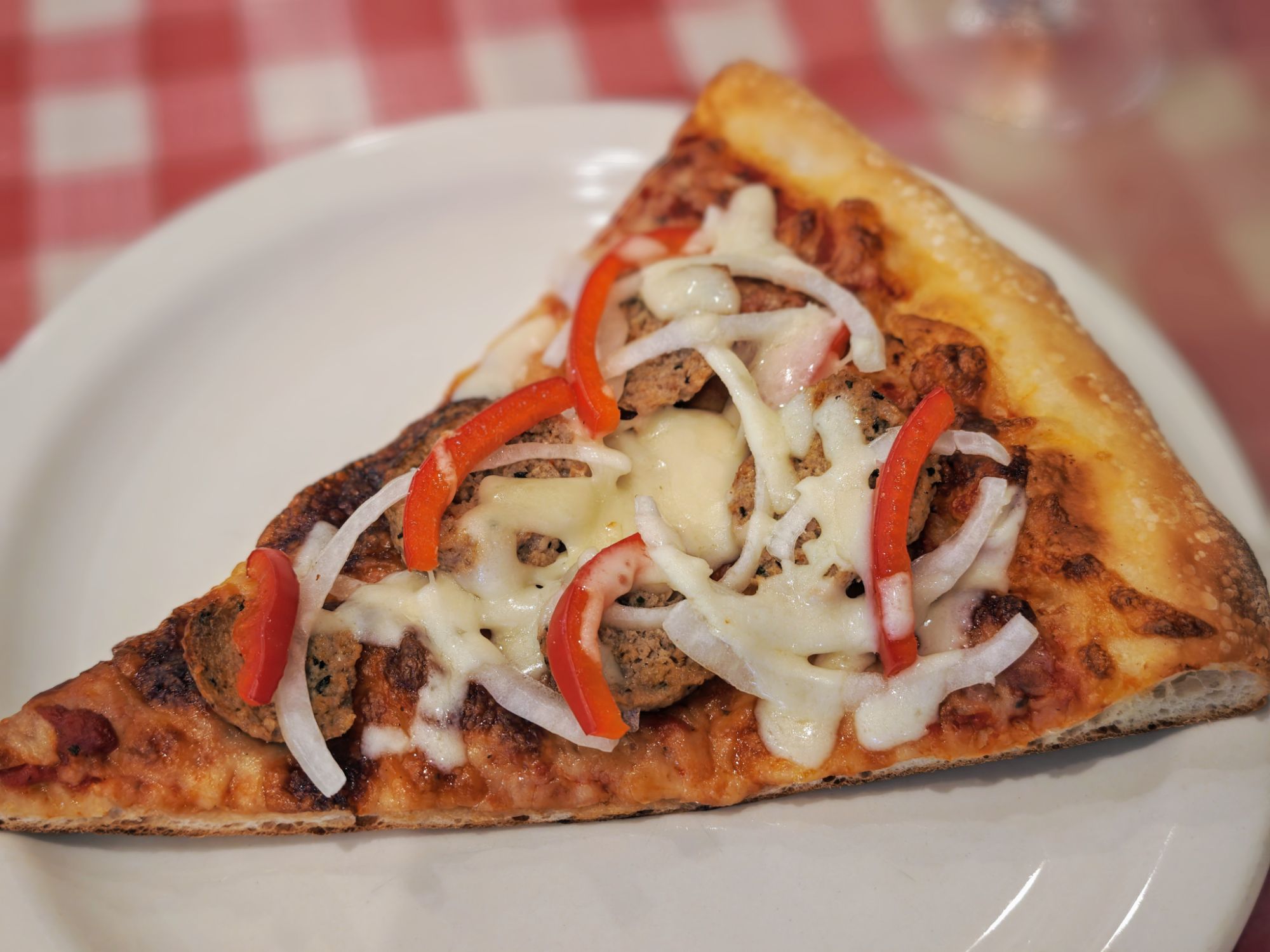 王子「ラッコズ ニューヨークスタイルピザ （ROCCO'S NEW YORK STYLE PIZZA）」のラッコズミートボールピザ